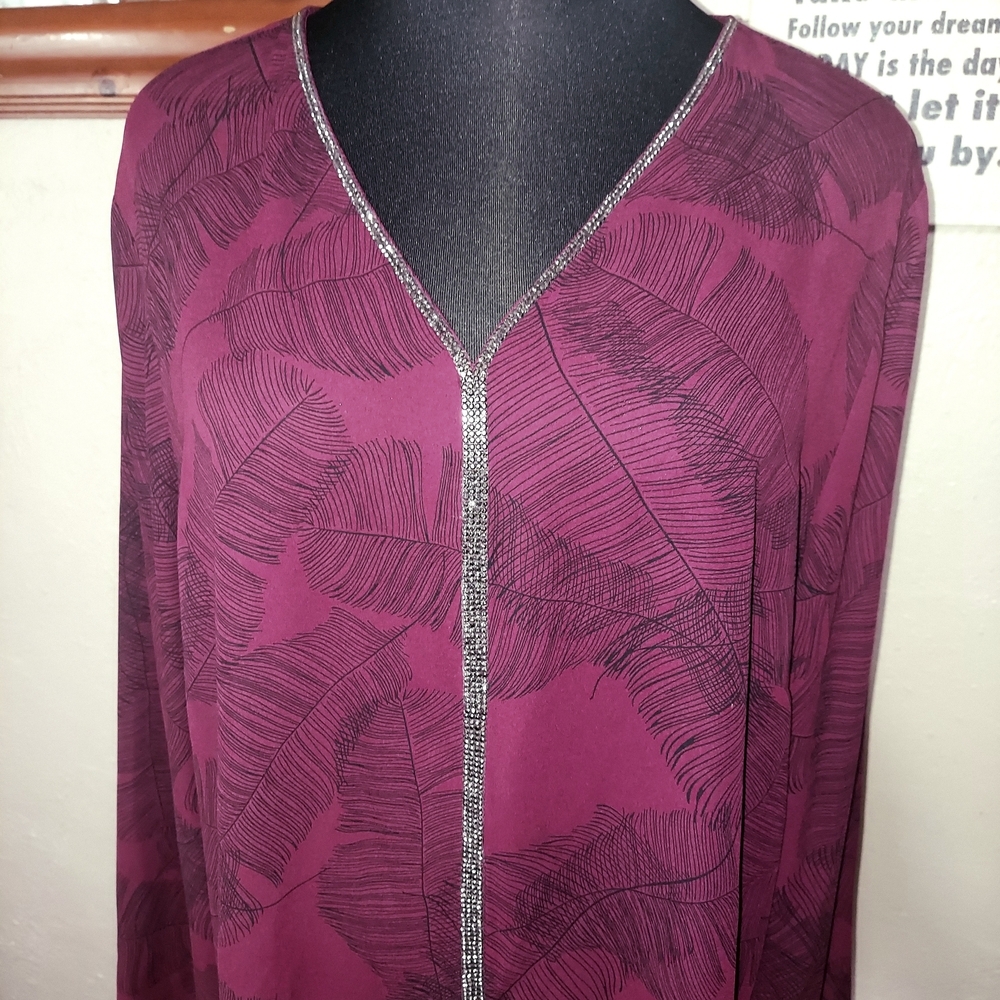 Liz Claiborne Deep Wine Sheer Leaf-Print Open Front Top with Rhinestone Trim XL - Picture 2 of 6